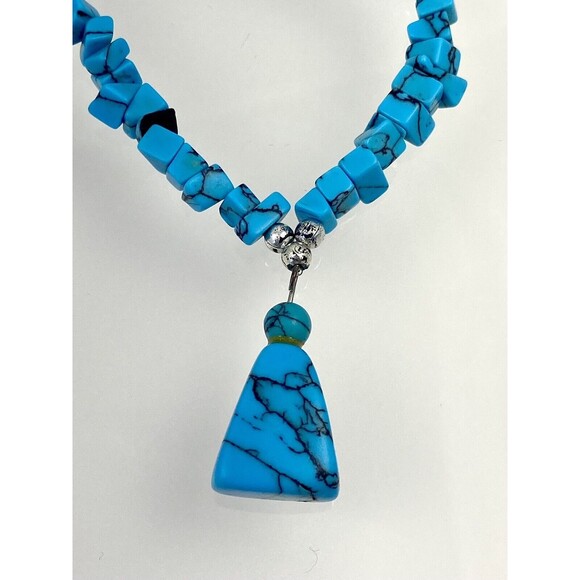 Vintage to Now Turquoise Single Strand Necklace Choker and Earring Set Handmade - Picture 8 of 12